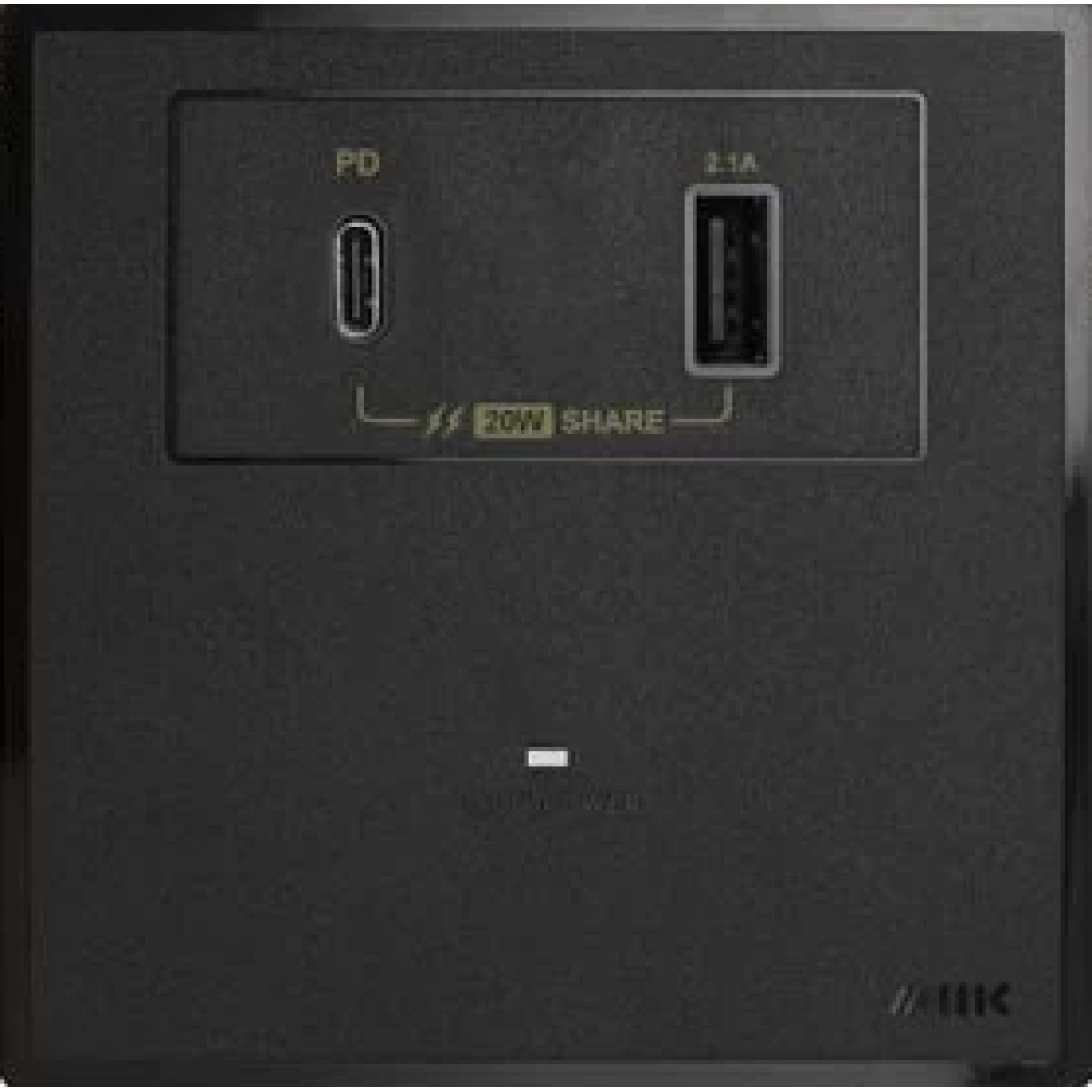 M2K PD220M3 PDQC Type C/USB 充電插座 (黑色)